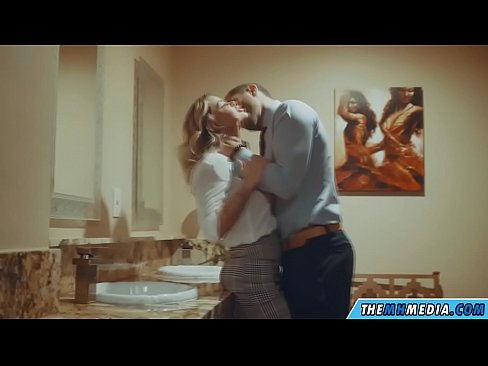 ❤️ Wenn eine vollbusige Blondine dich in einer öffentlichen Toilette verführt ❤❌ Anal porn bei de.techkoala.top ❤